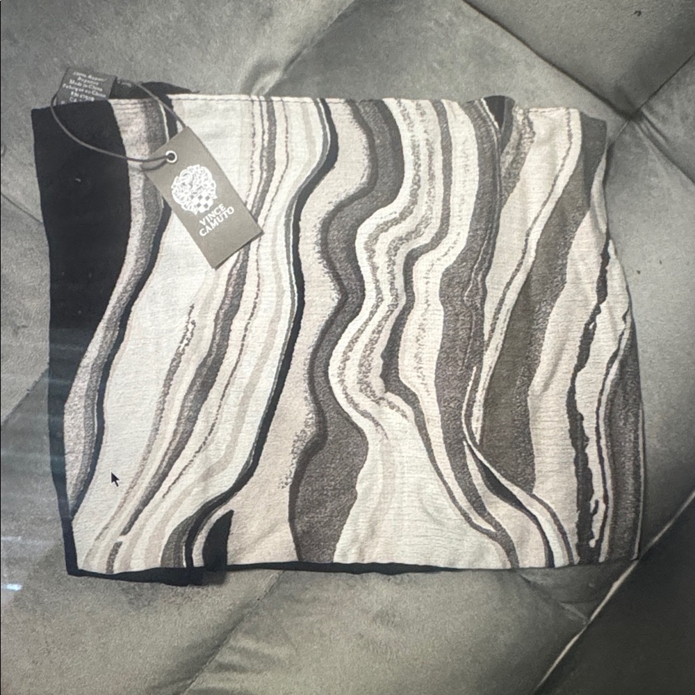 Vince Camuto Black and White Patterned Shawl - Picture 3 of 3